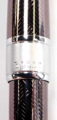 A Cross Apogee herringbone fountain pen, with 18ct white gold nib, boxed with outer casing. - 4