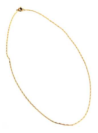 An 18ct gold fancy link neck chain, on a bolt ring clasp, 38.5cm long, 2.5g.