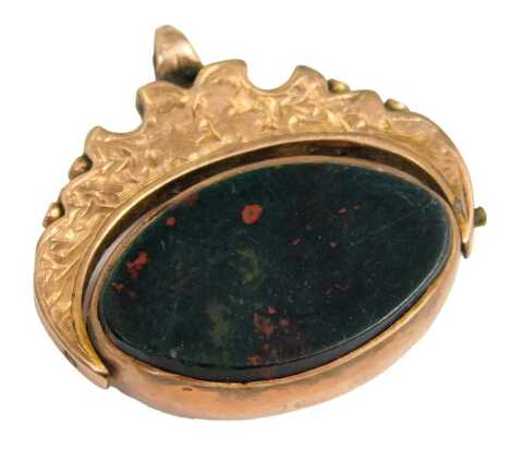 A swivel agate fob, set with green agate and yellow metal back inscribed HJ Hutchinson? 1857-1947, the floral top stamped 375, 2cm wide, 4.6g all in.