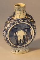 A late 18thC Chinese export small moon flask