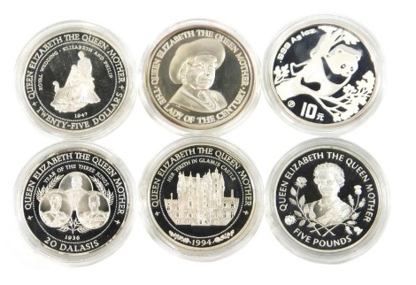 Six silver collectors coins, to include Chinese 1994, Jamaica 1994 five dollar, Queen Elizabeth Queen Mother five pound 1995, Samoa ten dollar 1994, Republic of Gambia, Queen Elizabeth Queen Mother twenty dalasis, Queen Elizabeth Queen Mother Lady of the 