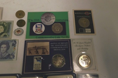 A collection of coins and banknotes, to include Battle of Britain 50th anniversary medallion, Falkland Island medallion, Royal Mint British decimal first coins, replica Roman coins, etc. (a quantity) - 5