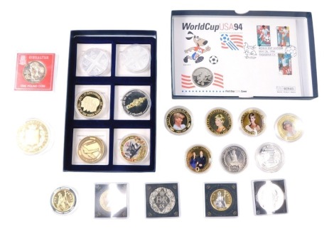 A group of cupronickel and gold plated collectors coins, to include royal family commemoratives, etc. (2 trays)