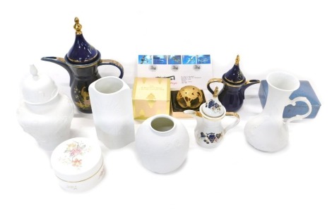 Miscellaneous ceramics, to include a limited edition McMillan & Wife robin paperweight, KPM white glazed vases, etc.