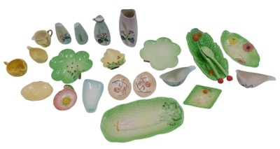 Various Carltonwares, comprising cabbage leaf servers, pin dishes, salt and pepper pots, vinaigrettes, vases, etc. (1 tray)