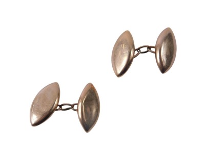 A pair of 9ct rose gold cufflinks, each oval ended with chain link, 3.8g.