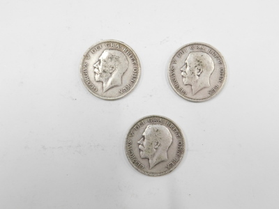 Three George V half crowns, dated 1915, 1916 and 1919. (3) - 2