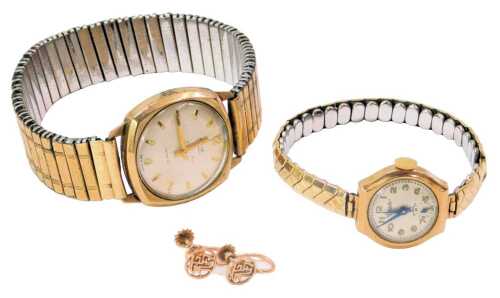 Two wristwatches, comprising an Everite 9ct gold cased lady's wristwatch, on expanding plated stainless steel strap, an Avia yellow metal framed gent's wristwatch, on expanding gold plated strap, and a pair of yellow metal screw on earrings, 70.2g all in.