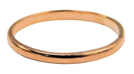 A 9ct gold plain wedding band, size U, 2.3g.