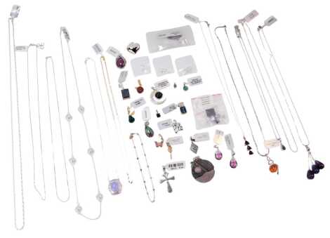 Silver and other Gems TV and other costume jewellery, comprising pendant and chains, stone set pendants, curb link neck chains, etc. (a quantity)