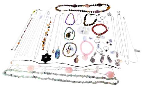 Various Gemporia and other silver and other jewellery, comprising clasps, chains, semi precious stone necklaces, lapis pendant and chains, etc. (1 box)