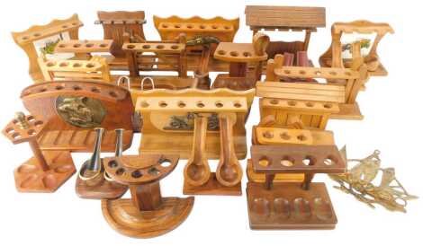 Various wooden pipe stands, of differing sizes and designs. (3 trays)