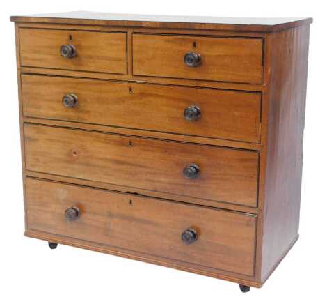 A Georgian mahogany chest, of two short and three long drawers, on castors, 95cm high, 102cm wide, 50cm deep. (AF)