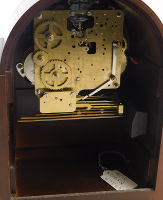 A Hermle mantel clock, with eight day striking and chiming movement, with Arabic numerals, and mahogany and burr walnut inlaid case, 25.5cm high, with two keys. - 3