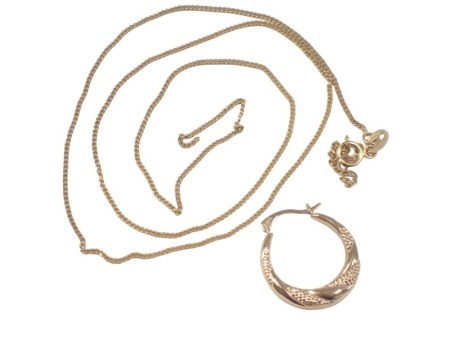 A single hoop earring, yellow metal stamped 375, and a fine link neck chain, yellow metal stamped Italy 9kt, 1.7g. (2, AF)