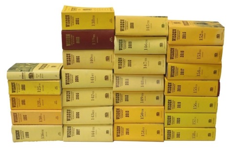 A quantity of Wisden Cricketers' Almanack, mainly from the years 2000 onwards, to include 1988, 1991, 1993, 1999.