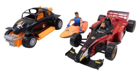 Action Man F1 racing car, orange sand buggy, kayak, and two Action Man figures. (5)