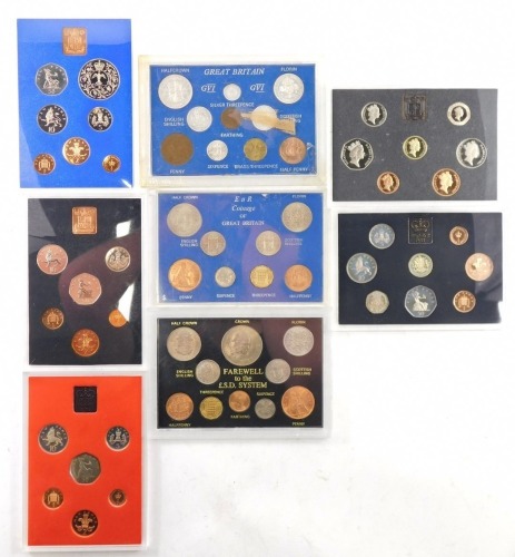 Various Royal Mint coinage sets, comprising coinage of Great Britain, 1978 coin pack, another coinage of Great Britain, a Farewell to the SD System, coin pack for 1977, 1987, 1981, and 1983.