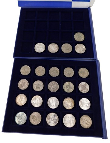 Late 19th/20thC coinage, to include florins, two shillings, and half crowns, in two coin cases.