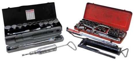 Various car related tools, to include a Clarke 1-5" drive torque wrench, boxed, socket sets, one for lorries, etc. (a quantity)