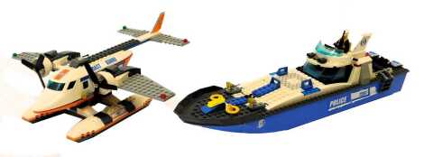 A Lego DM7287 boat, coastguard plane and Lock 2 rescue vessel. (2)