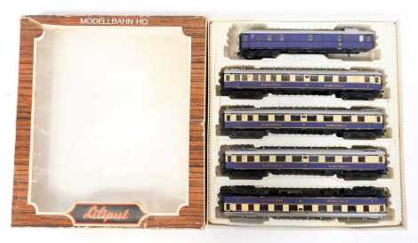 A Lilliput HO gauge set, comprising locomotive and four Rheincold carriages.