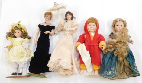 The Ashton Drake Galleries collector's dolls, including Bathtime Pooh, Garden Walk, Sparkling Seduction, etc., boxed. (5)