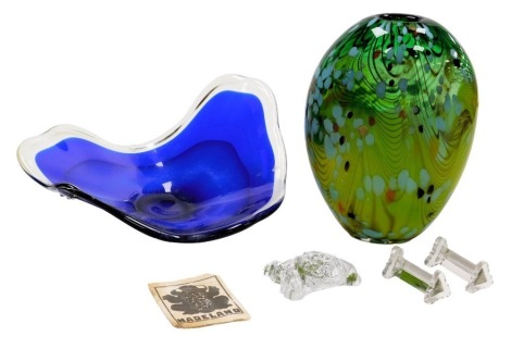 A late 20thC green glass vase, of ovoid form, decorated with swirls and coloured splashes, 27cm high, a Czechoslovakia blue glass dish, of abstract form, 32cm wide, pair of cut glass knife rests, and a Hadelands Glassewerk glass model of The Magic Toad. (