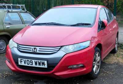 A Honda Insight, Registration FV09 WWM, red, first registered 03/07/2009, MOT expired 9th October 2024. NB. Upon instructions from High Court Enforcement following seizure and therefore sold WITHOUT RESERVE, keys or V5. 