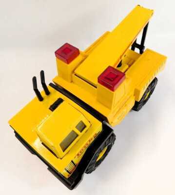 A Tonka Mighty Tow Service truck, 25cm high, and another. (2) - 6