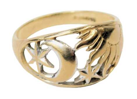 A 9ct gold ring, engraved and cut with the rising sun, moon and stars, size K, 2.0g.