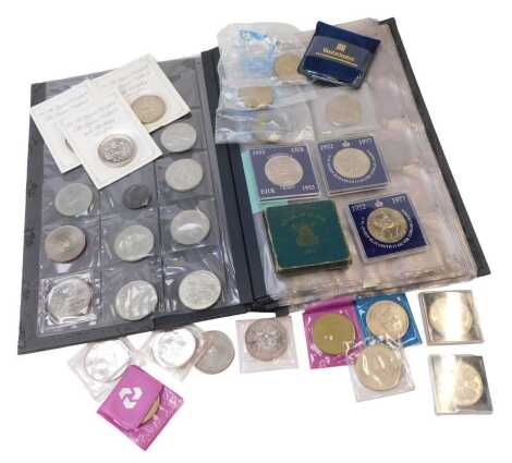 Commemorative and other crowns, to include George VI 1937, Elizabeth II 1977, Queen Elizabeth The Queen Mother's 90th Birthday commemorative crown, Festival of Britain 1951, etc., contained in one album and one bag.