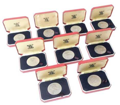 Nine Royal Mint Elizabeth II commemorative crowns, to include Isle of Man Prince of Wales and Lady Diana Spencer, etc., each boxed.