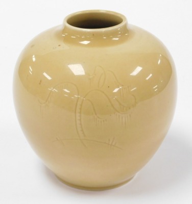 A 20thC Japanese ovoid vase, sgraffito decorated with deer, 16cm high. - 3