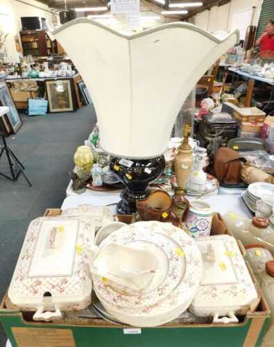 AUCTIONEER ANNOUNCE WITHDRAWN PRE SALE - A Poole Pottery vase, Royal Doulton vase, two table lamps, part dinner service, etc. (1 box and 2 items)