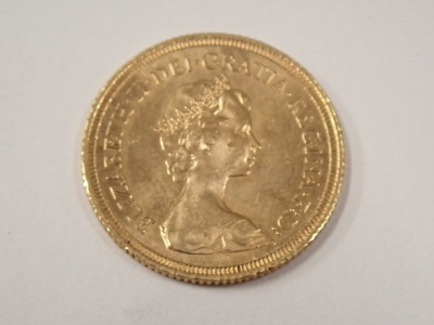 An Elizabeth II full gold sovereign dated 1976. - 2