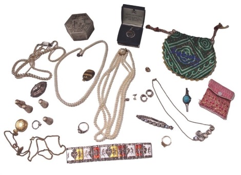 A quantity of costume jewellery and effects, to include silver moonstone jewellery suite, oval silver and imitation lapis set brooch, bar brooches, etc.