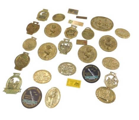 A collection of horse brasses, to include Field Marshall, Epworth Competitor, etc. (1 tray)