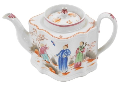 A late 18th/early 19thC Newhall English porcelain teapot and lid, decorated with oriental figures, 24cm wide. (AF)