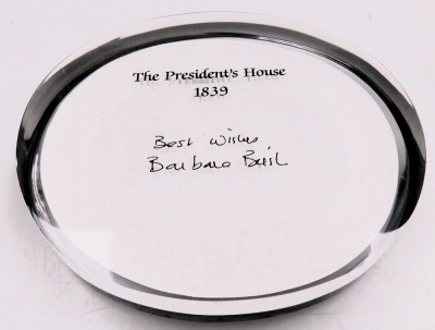 An American lucite paperweight, of the President's House 1839, dedicated 'Best Wishes Barbara Bush', boxed, 10cm wide. Provenance: Gifted to the vendor by The Right Honourable Margaret Thatcher. - 2