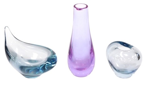 Two pieces of Holmegaard blue tinted glass, comprising 5734, 8cm high, 19258, 17cm wide, together with a purple tinted vase, with etched Reynold 1879-1979 decoration, 19cm high.