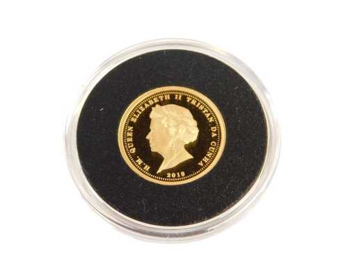 A Harrington and Byrne 2019 400th Laurel gold proof sovereign, with certificate of authenticity, in presentation box.