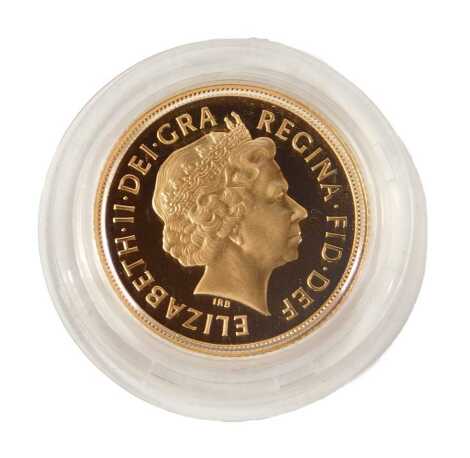 A Queen's Golden Jubilee 2002 gold proof full sovereign, with certificate of authenticity numbered 1998, in presentation box.