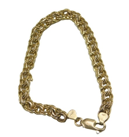 A 9ct gold double circular link bracelet, on a lobster claw clasp, 4.6g. (AF)