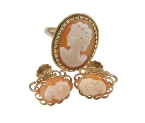 A 9ct gold and shell cameo ring, bust portrait and a lady, size L, together with a pair of 9ct gold and shell cameo earrings, with screw fittings, 7.8g.