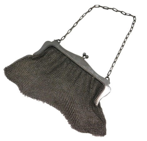 A Continental white metal mesh purse, stamped 925, 4.88oz.