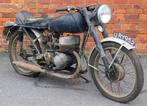 An Excelsior motorcycle, Registration URY 952, 328cc, petrol, black, first registered 11/02/1959, V5 present, no keys present.