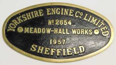 English electric brass engine plates, including Yorkshire Engine Company Limited number 2654 Meadow Hall Works 1957 Sheffield, The English Electric Co Limited, The King's Own Yorkshire Light Infantry, etc. (1 tray) - 2