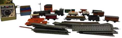 Tri-ang OO gauge rolling stock and accessories, including R122 kettle wagon, R15 milk wagon, R23 horse box, Tri-ang track, signal boxes, etc. (1 tray)