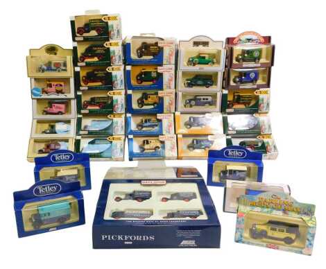 Lledo Days Gone diecast, including DG059029 Eddie Stobart Bedford 30 CWT box van, DG013081 Model A van Eddie Stobart, DG052023 Morris parcel van Eddie Stobart, DG006165 Model T Ford van Bushmills, DG006169 Ford Model T van Brazil's, Pickford's gift set, e